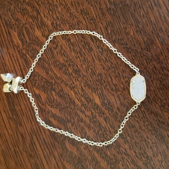 Kendra Scott Jewelry - Kendra Scott Elaine Adjustable Chain Bracelet in Gold & Irredescent Druzy Stone